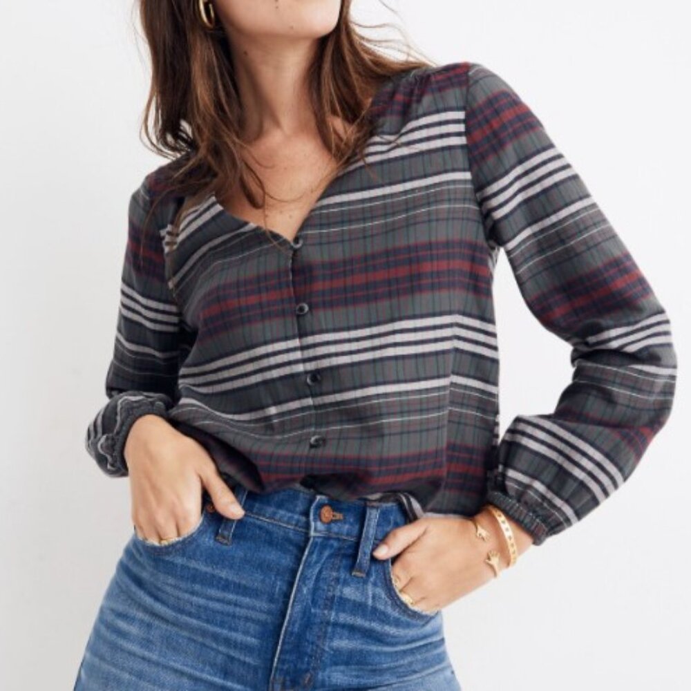 Madewell V-Neck Button-Down Shirt in Pineview Plaid